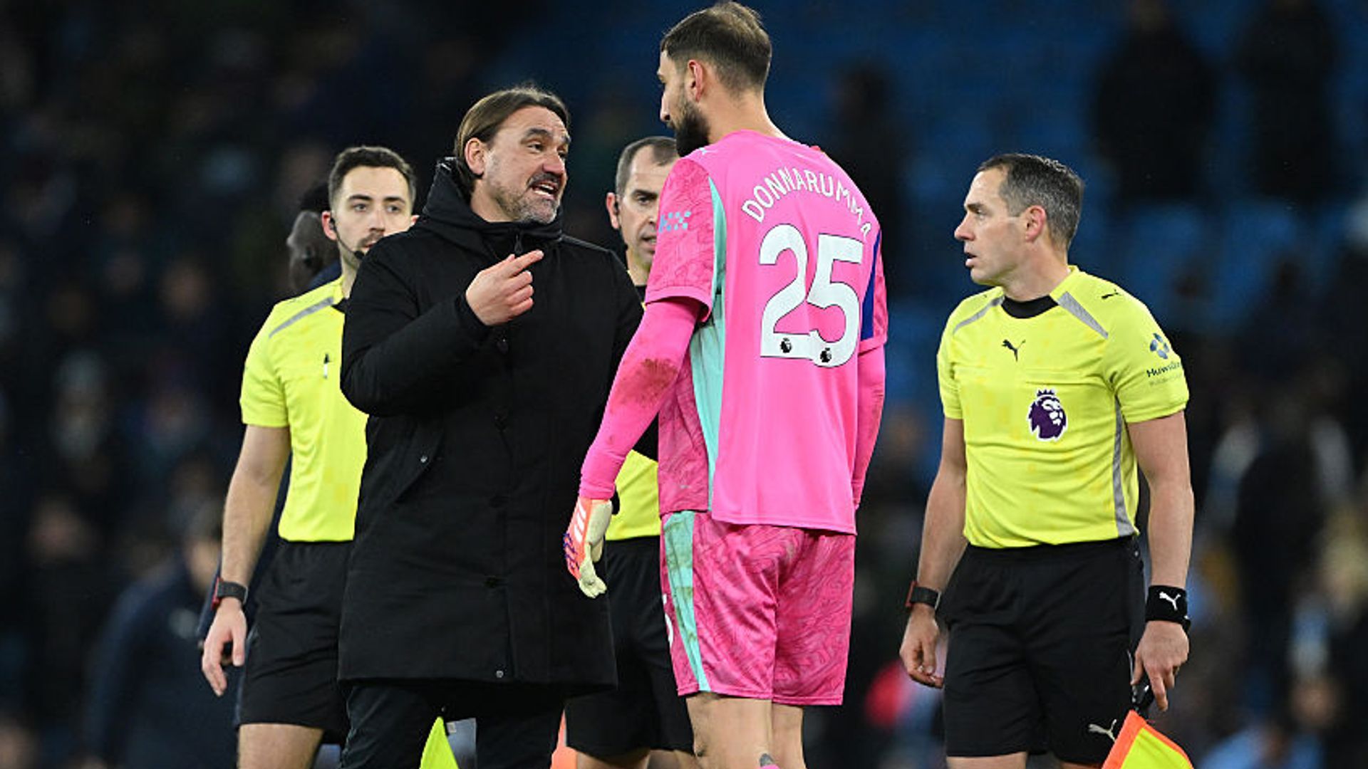 Leeds boss Daniel Farke accused Man City goalkeeper Gianluigi Donnarumma of feigning injury last season - Sky Sports