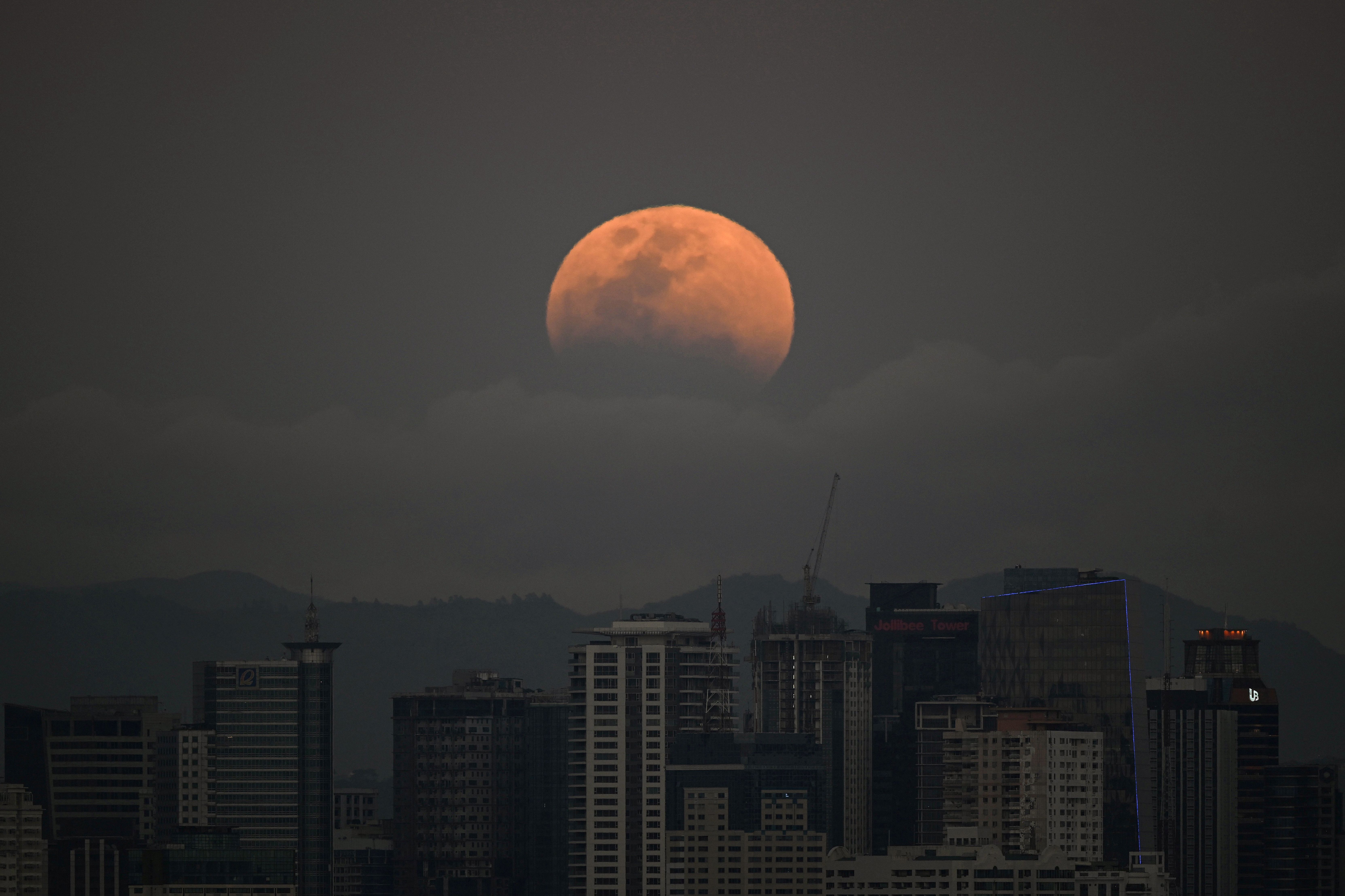 Lunar eclipse image accompanying viewing guidance for the Aug. 27 event. - wired.com
