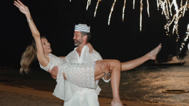 Donald Trump Jr. and Bettina Anderson during their Bahamas wedding celebrations in May 2026. - huffingtonpost.fr